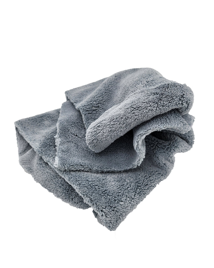 Ultra soft polishing cloths suitable for indoor and outdoor use